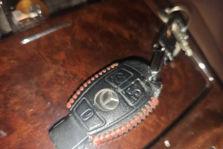Used Mercedes-Benz S-Class 2012 S 300 L Luxury Grand Edition Vehicle Key