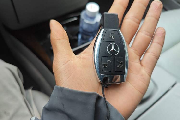 Used Mercedes-Benz S-Class 2012 S 300 L Business-Class Grand Edition Vehicle Key