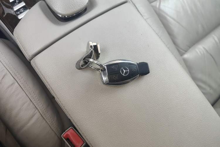 Used Mercedes-Benz S-Class 2012 S 300 L Business-Class Grand Edition Vehicle Key