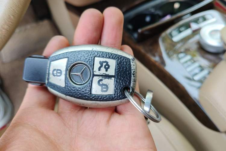 Used Mercedes-Benz S-Class 2012 S 300 L Business-Class Grand Edition Vehicle Key