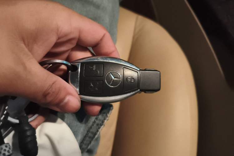 Used Mercedes-Benz S-Class 2012 S 300 L Business-Class Grand Edition Vehicle Key