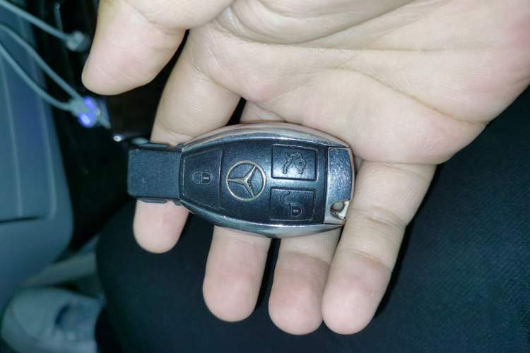 Used Mercedes-Benz S-Class 2012 S 300 L Business Standard Model Vehicle Key