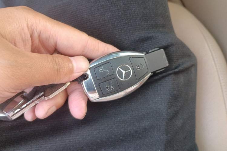 Used Mercedes-Benz S-Class 2012 S 300 L Business-Class Grand Edition Vehicle Key