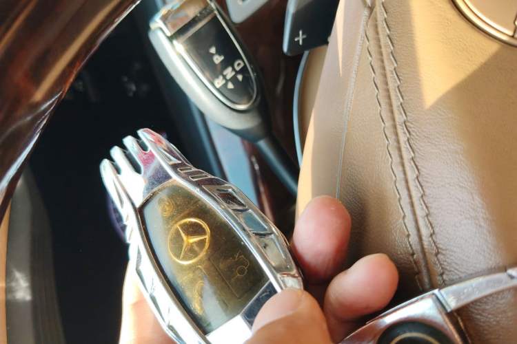 Used Mercedes-Benz S-Class 2012 S 300 L Luxury Grand Edition Vehicle Key