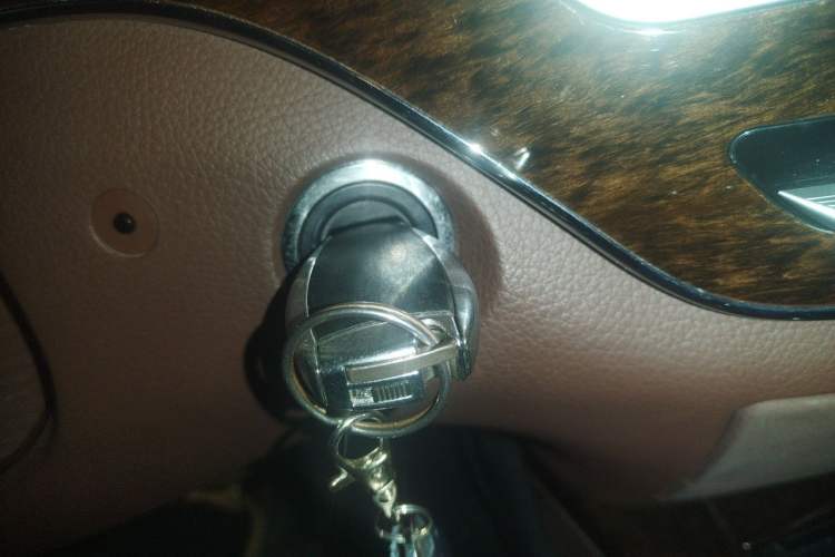 Used Mercedes-Benz S-Class 2012 S 300 L Business Standard Model Vehicle Key