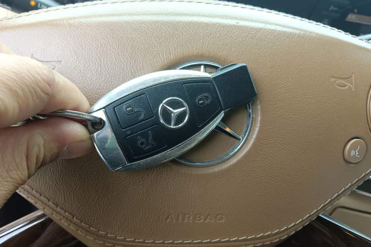 Used Mercedes-Benz S-Class 2012 S 300 L Business-Class Grand Edition Vehicle Key