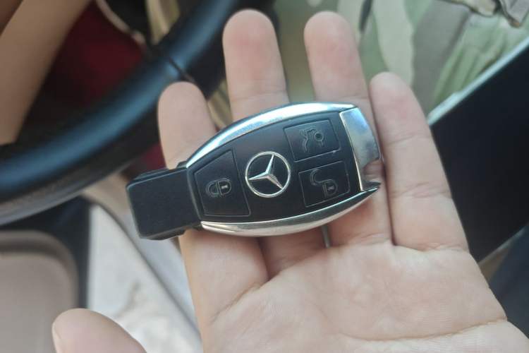 Used Mercedes-Benz S-Class 2012 S 300 L Business-Class Grand Edition Vehicle Key