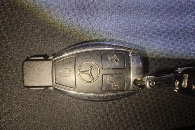Used Mercedes-Benz S-Class 2012 S 300 L Luxury Grand Edition Vehicle Key