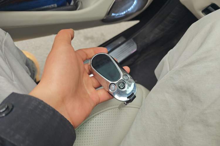 Used Mercedes-Benz S-Class 2012 S 300 L Business Standard Model Vehicle Key