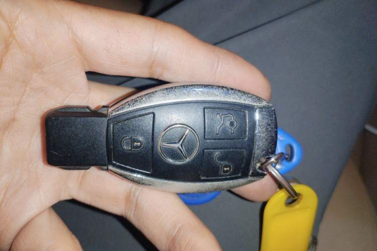 Used Mercedes-Benz S-Class 2012 S 300 L Business-Class Grand Edition Vehicle Key