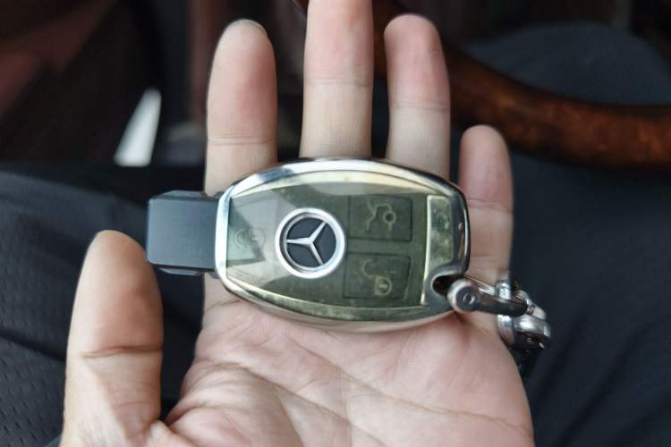 Used Mercedes-Benz S-Class 2012 S 400 L HYBRID Grand Edition Vehicle Key