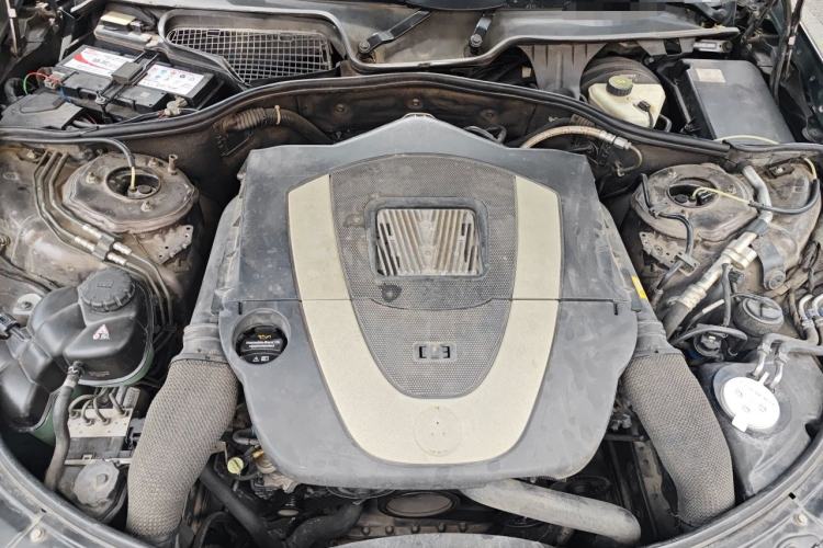 Used Mercedes-Benz S-Class 2012 S 300 L Business-Class Grand Edition Engine Bay