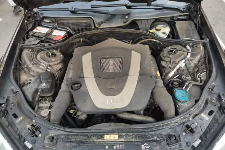 Used Mercedes-Benz S-Class 2012 S 300 L Business Standard Model Engine Bay
