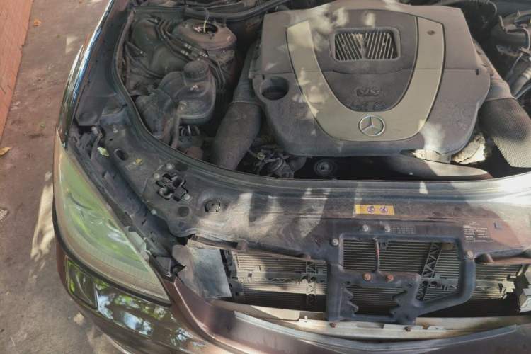 Used Mercedes-Benz S-Class 2012 S 300 L Prestige Grand Edition Engine Bay Right