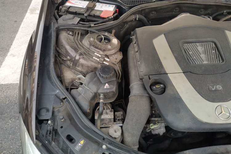 Used Mercedes-Benz S-Class 2012 S 300 L Business Standard Model Engine Bay Right