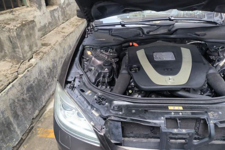 Used Mercedes-Benz S-Class 2012 S 400 L HYBRID Grand Edition Engine Bay Right