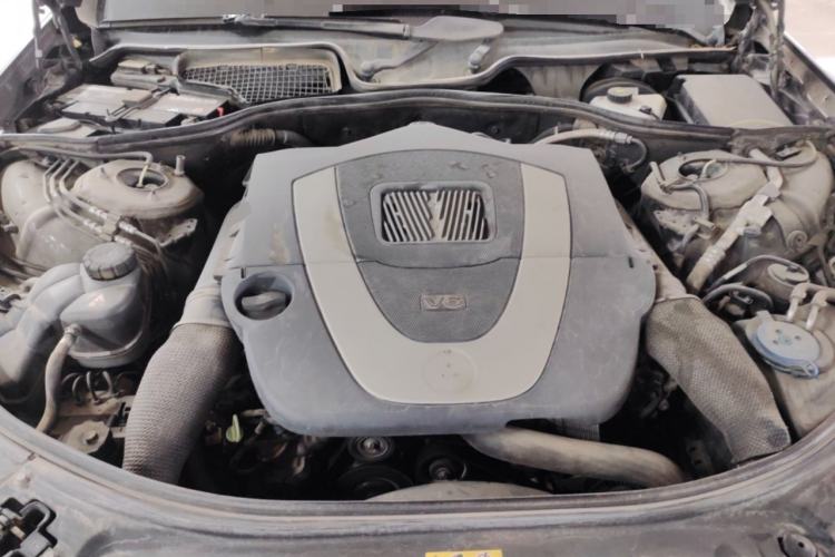 Used Mercedes-Benz S-Class 2012 S 300 L Business-Class Grand Edition Engine Bay