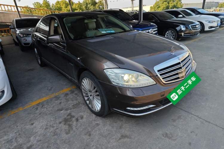 Used Mercedes-Benz S-Class 2012 S 400 L HYBRID Grand Edition Exterior 2