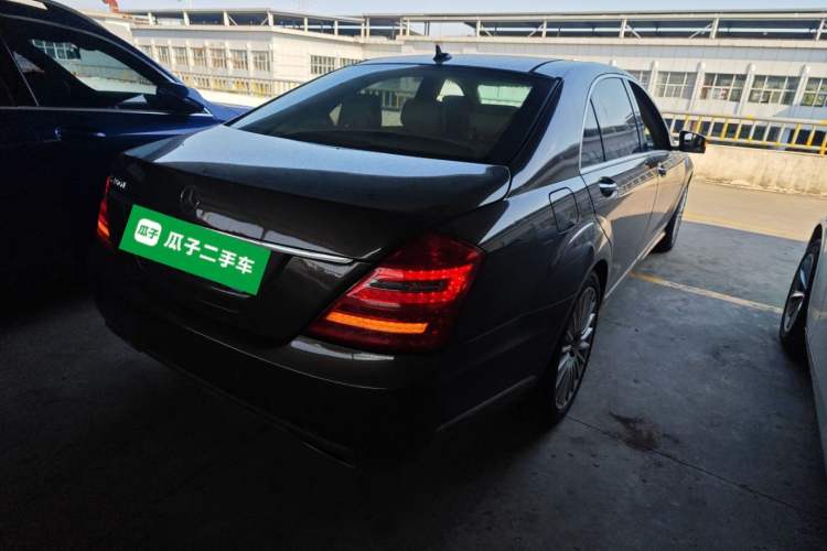 Used Mercedes-Benz S-Class 2012 S 400 L HYBRID Grand Edition Exterior 5