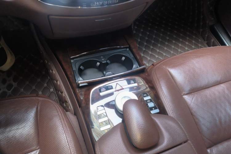 Used Mercedes-Benz S-Class 2012 S 400 L HYBRID Grand Edition Gear Lever