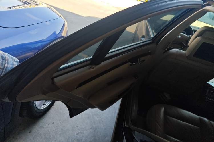 Used Mercedes-Benz S-Class 2012 S 400 L HYBRID Grand Edition Interior 8