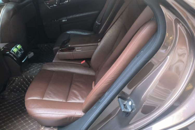 Used Mercedes-Benz S-Class 2012 S 400 L HYBRID Grand Edition Left Rear Seat