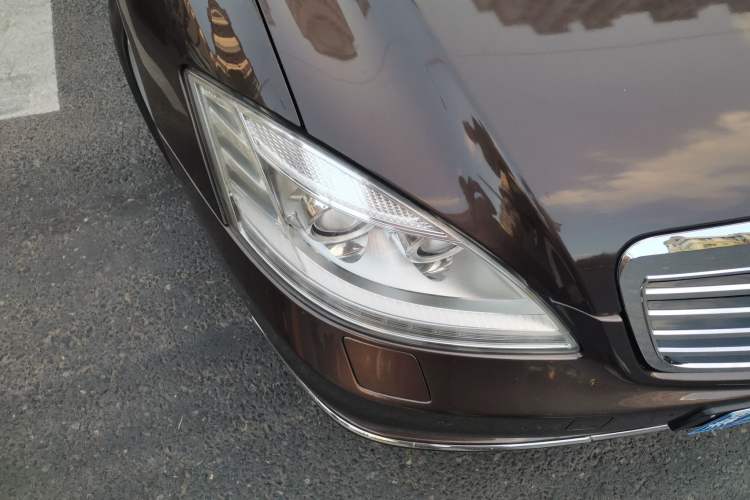 Used Mercedes-Benz S-Class 2012 S 300 L Business Standard Model Right Front Headlight