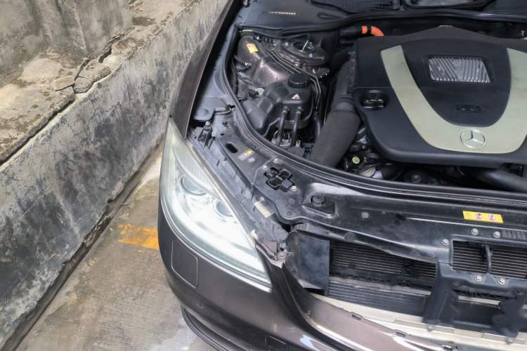 Used Mercedes-Benz S-Class 2012 S 400 L HYBRID Grand Edition Right Front Headlight