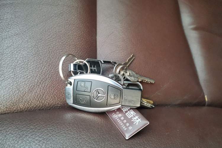 Used Mercedes-Benz S-Class 2012 S 300 L Business Standard Model Vehicle Key