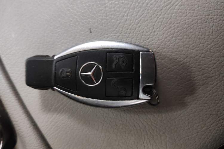 Used Mercedes-Benz S-Class 2012 S 300 L Business-Class Grand Edition Vehicle Key
