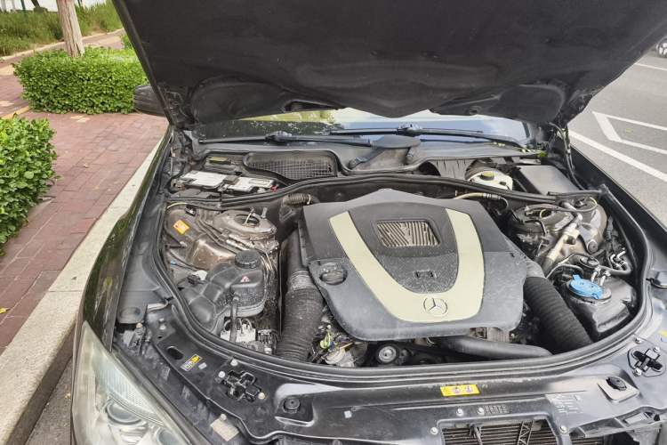 Used Mercedes-Benz S-Class 2012 S 300 L Business-Class Grand Edition Engine Bay Right