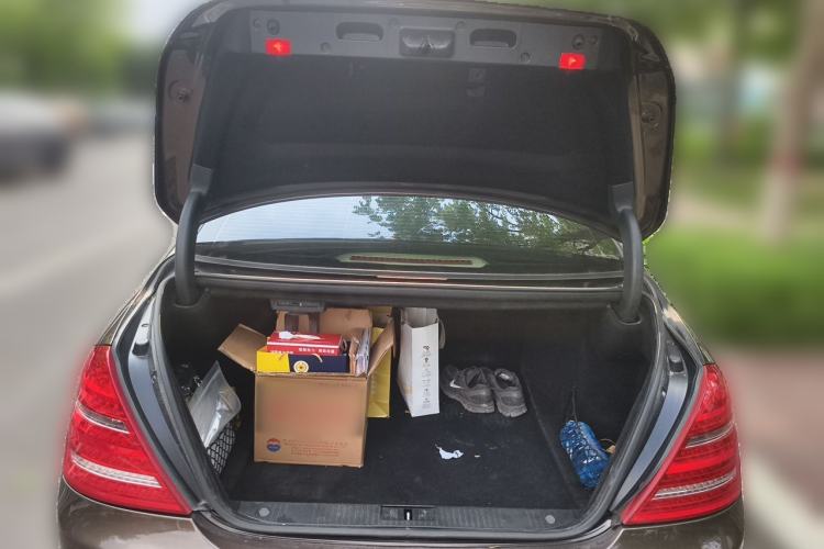 Used Mercedes-Benz S-Class 2012 S 300 L Business-Class Grand Edition Trunk