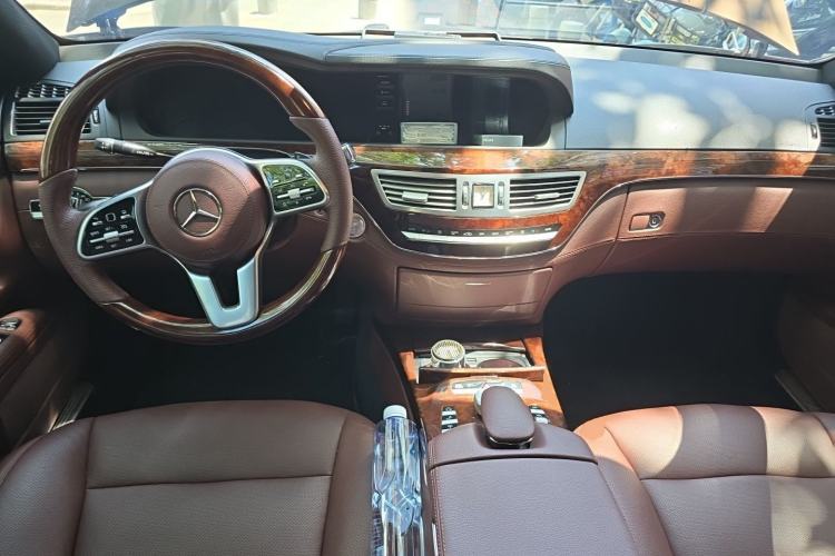 Used Mercedes-Benz S-Class 2012 S 300 L Business Standard Model Center Console