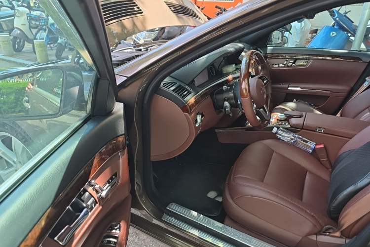 Used Mercedes-Benz S-Class 2012 S 300 L Business Standard Model Driver Seat