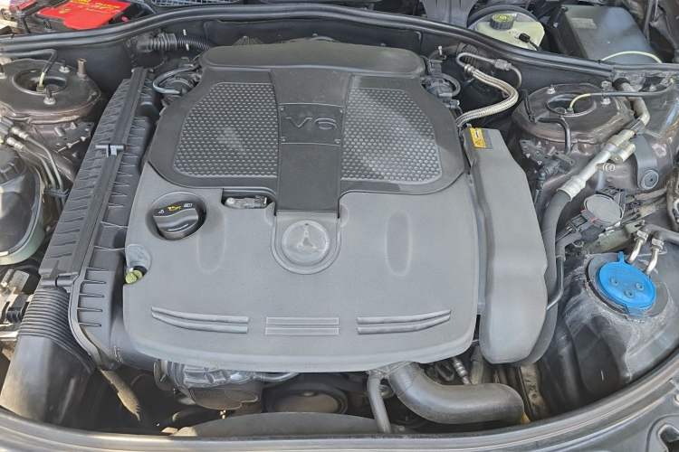 Used Mercedes-Benz S-Class 2012 S 300 L Business Standard Model Engine Bay