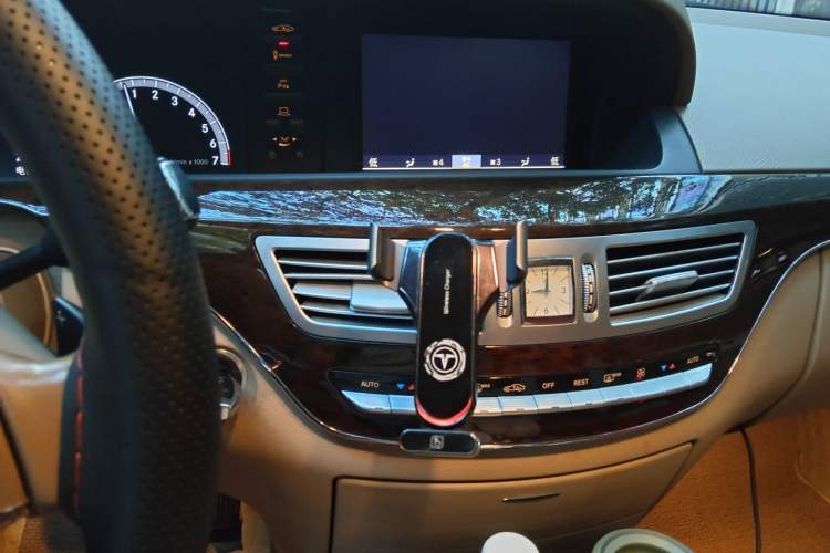 Used Mercedes-Benz S-Class 2012 S 300 L Business Standard Model Audio And AC Panel