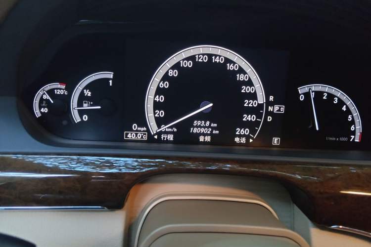 Used Mercedes-Benz S-Class 2012 S 300 L Business Standard Model Instrument Cluster
