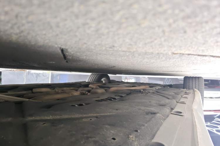 Used Mercedes-Benz S-Class 2012 S 350 L Grand Edition Chassis Rear Left