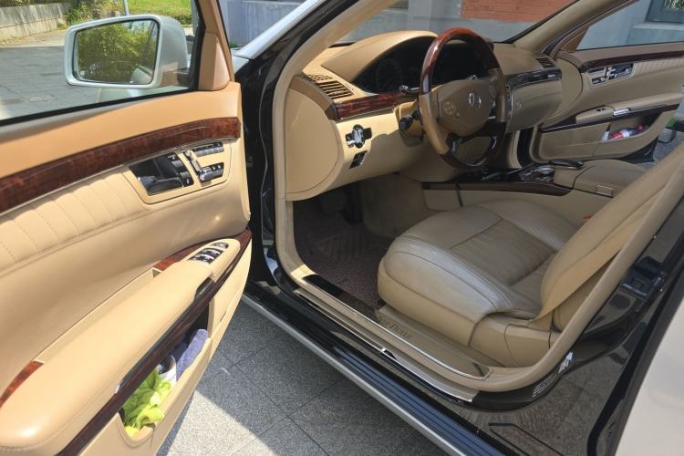 Used Mercedes-Benz S-Class 2012 S 600 L Grand Edition Driver Seat