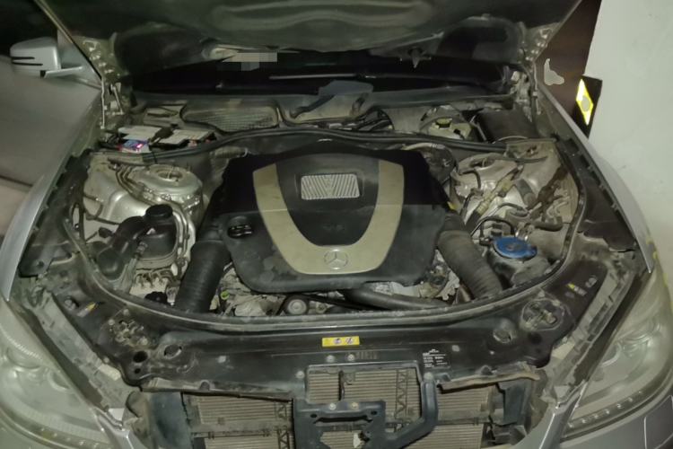 Used Mercedes-Benz S-Class 2012 S 300 L Business-Class Grand Edition Engine Bay