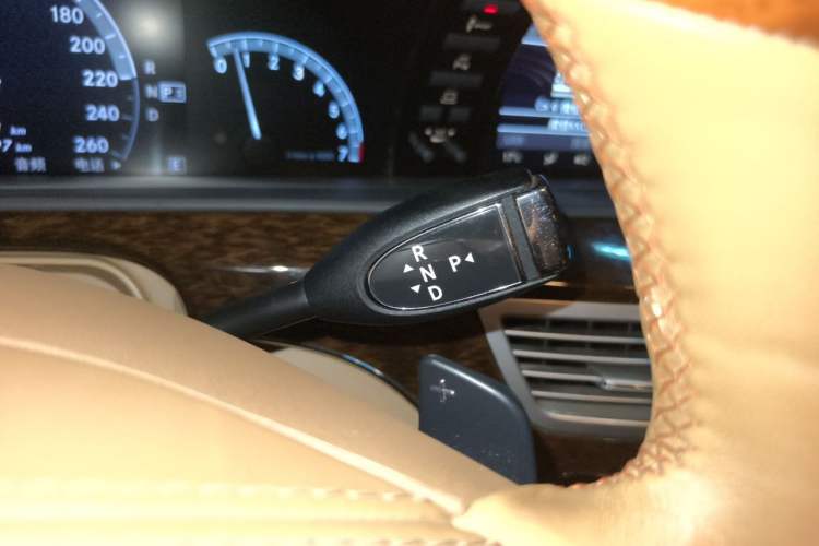 Used Mercedes-Benz S-Class 2012 S 300 L Prestige Grand Edition Gear Lever