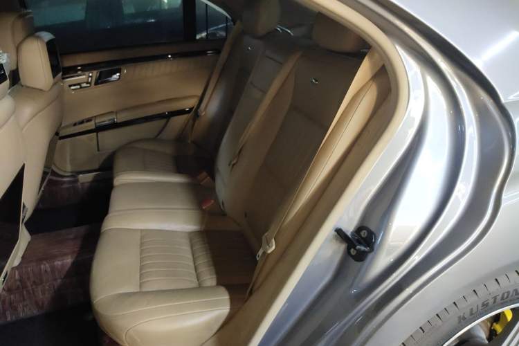 Used Mercedes-Benz S-Class 2012 S 600 L Grand Edition Left Rear Seat