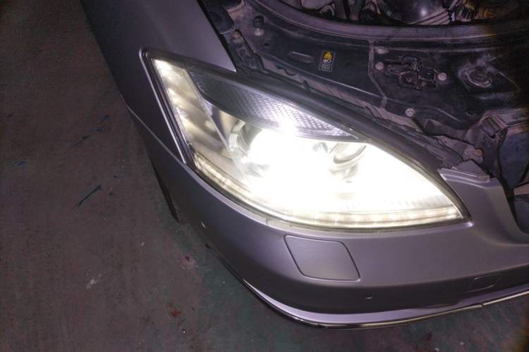 Used Mercedes-Benz S-Class 2012 S 600 L Grand Edition Right Front Headlight