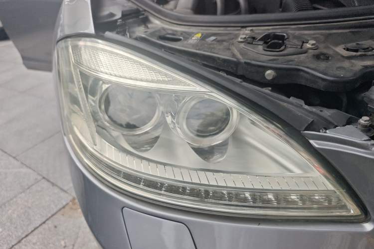 Used Mercedes-Benz S-Class 2012 S 350 L Grand Edition Right Front Headlight