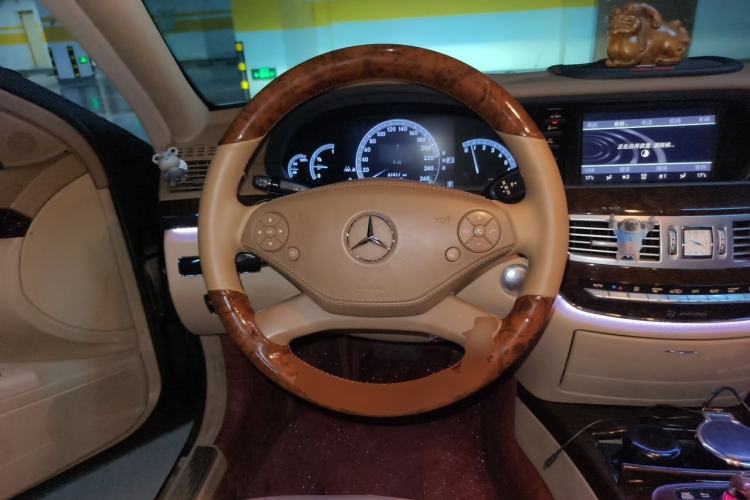 Used Mercedes-Benz S-Class 2012 S 300 L Prestige Grand Edition Steering Wheel
