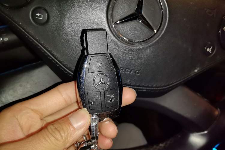 Used Mercedes-Benz S-Class 2012 S 300 L Business-Class Grand Edition Vehicle Key
