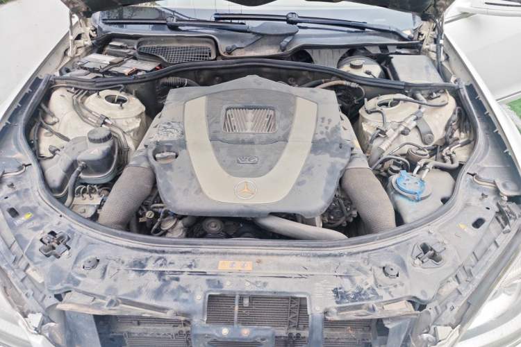 Used Mercedes-Benz S-Class 2012 S 300 L Business-Class Grand Edition Engine Bay