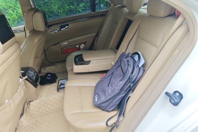Used Mercedes-Benz S-Class 2012 S 300 L Business-Class Grand Edition Left Rear Seat
