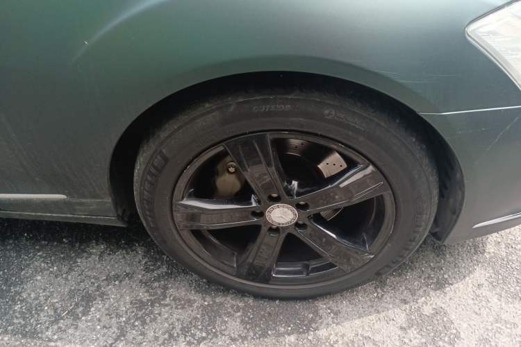 Used Mercedes-Benz S-Class 2012 S 300 L Luxury Grand Edition Right Front Wheel Hub