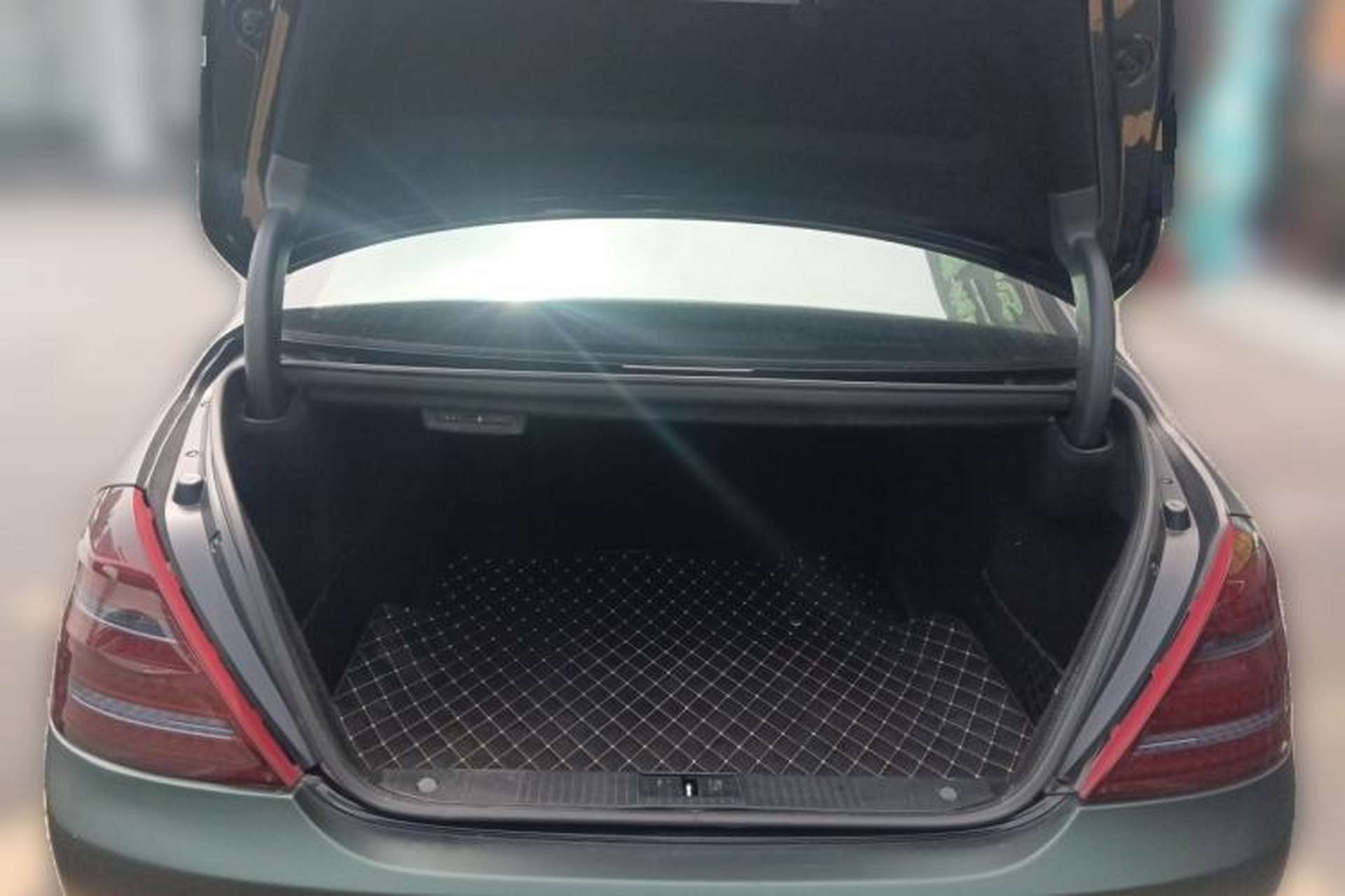 Used Mercedes-Benz S-Class 2012 S 300 L Luxury Grand Edition Trunk